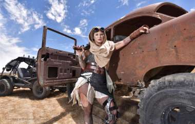 Kleio Valentien - Squirtwoman Wasteland First Dp
