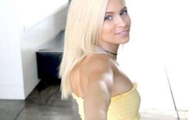 Kiara Cole - Teeny Wet Blonde