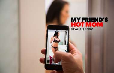 Reagan Foxx, Ryan Driller - Peeping-tom Gets More Than A Sneaky Shower Video Of Reagan Foxx - My Friends Hot Mom