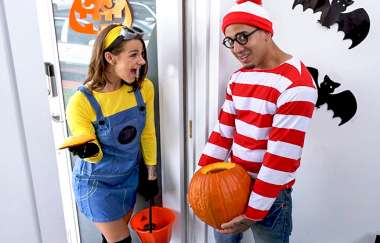 Evelin Stone - Evelyn Stone Gets A Treat - Bangbros18