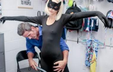 Sky Pierce - Case No. 7906165 - The Cat Burglar