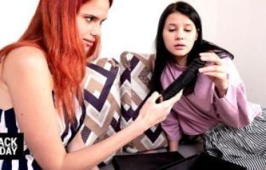 Viola Weber, Angel Rai - Black Friday Unboxing