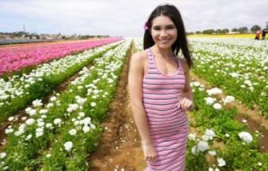 Gianna Gem - Flaunting In Public