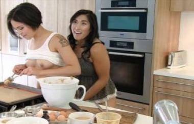 Mia Li, Milcah Halili - Eating Each Others Cookies