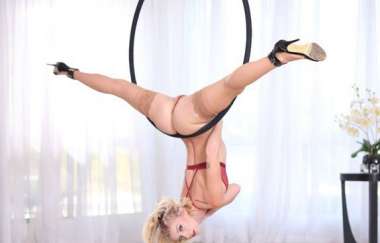 Arya Fae - Fucking Flexible 3