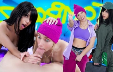 Penelope Reed, Khloe Kapri - The Mechanic Gals Nipple Kink