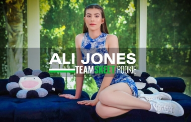 Ali Jones - Newcomer Ali Jones Loves Step-daddy Porn And Bondage
