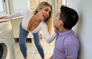 Carla Boom - Getting Stepmom Wet