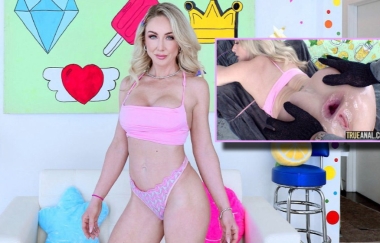 Sadie Summers - Something About Sadies Ass